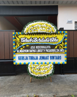 Papan Bunga Duka di Gunungsamarinda